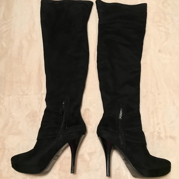 🎊SOLD🎊 Guess Boots - Picture 3 of 4
